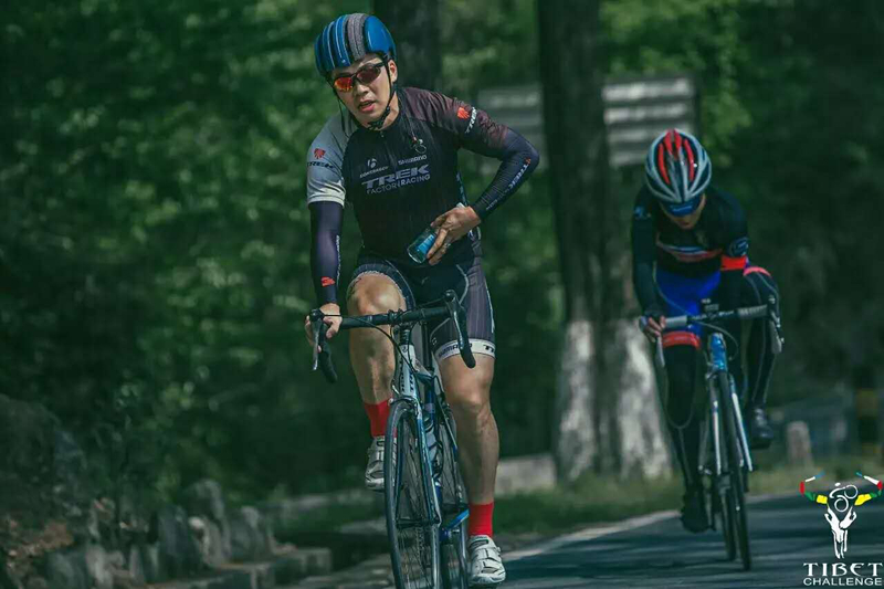 骑闯天路 骑闯天路