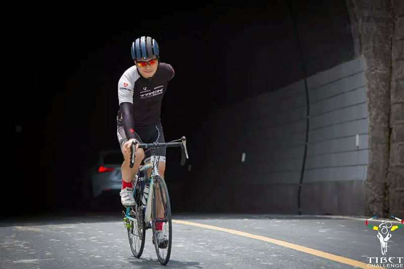 骑闯天路 骑闯天路