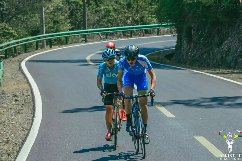 骑闯天路 骑闯天路