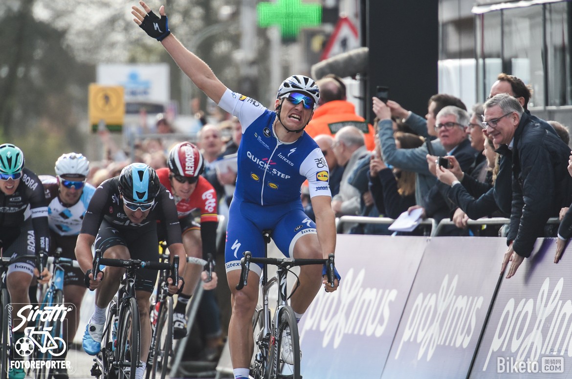 4ab858d155fd5442548662fbad522df8.jpg 4ab858d155fd5442548662fbad522df8.jpg