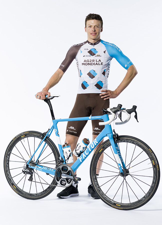 NAESEN_velo.jpg NAESEN_velo.jpg