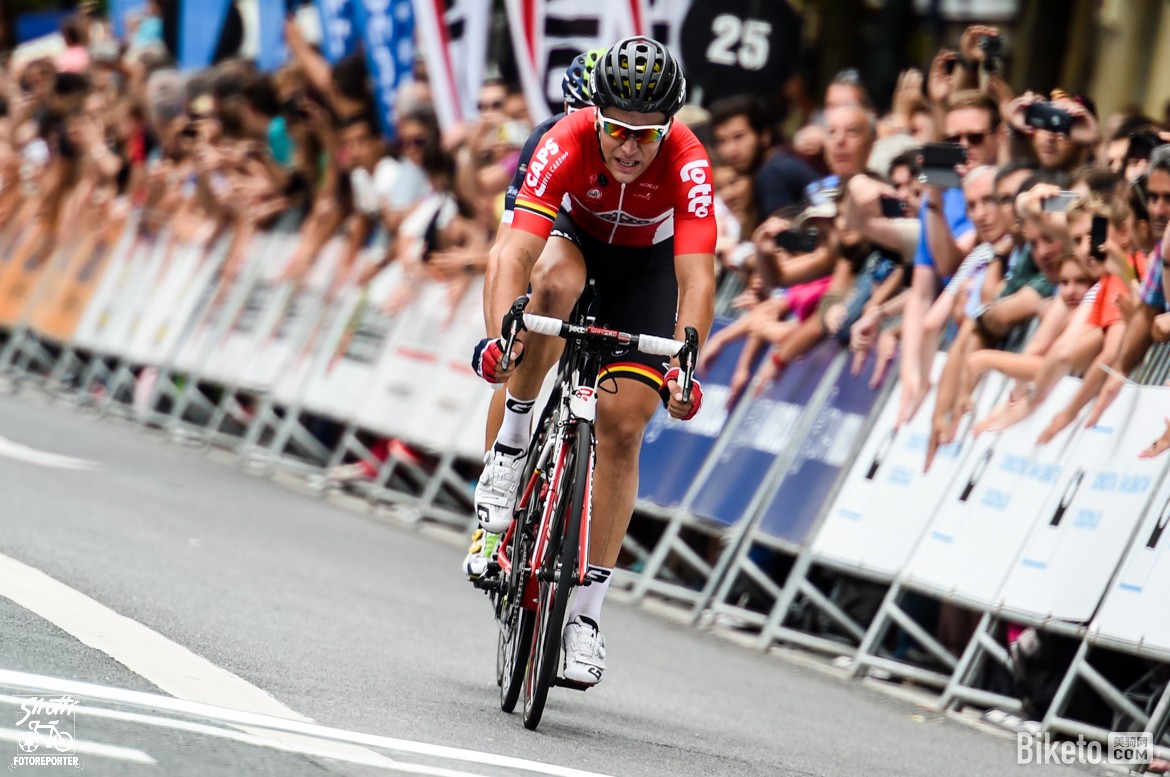 ������,AG2R