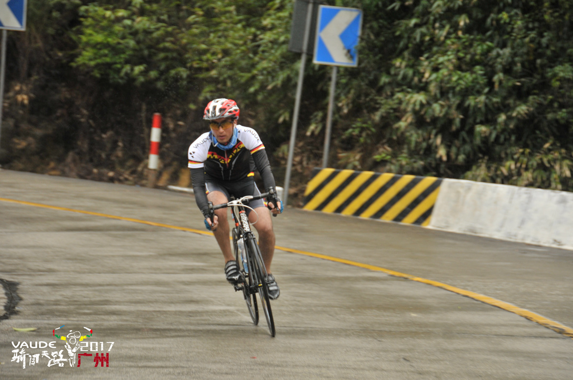 骑闯天路 骑闯天路
