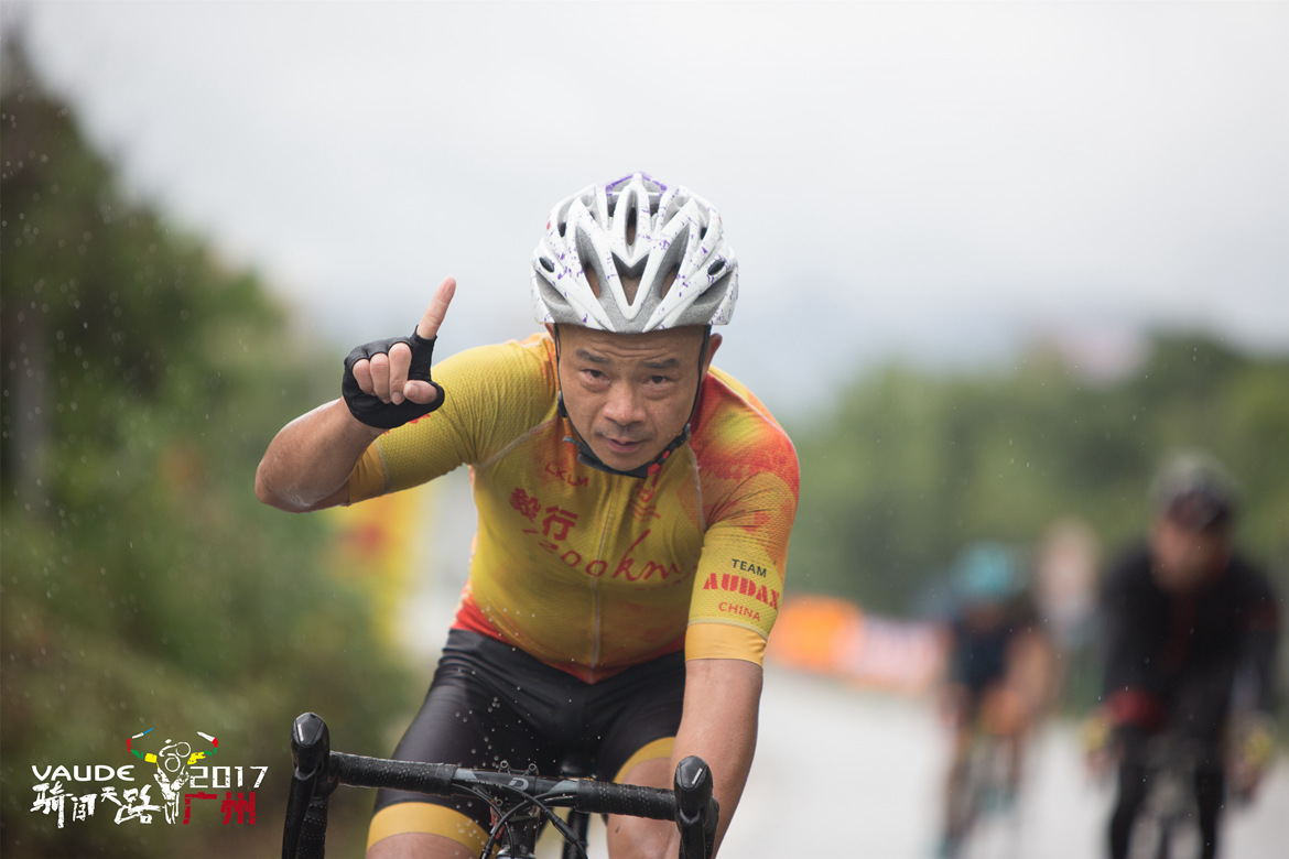 骑闯天路 骑闯天路