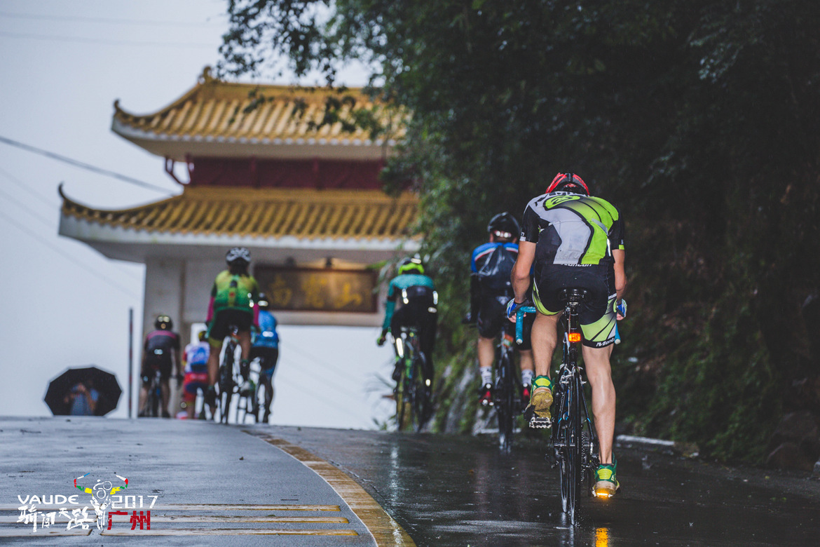 骑闯天路 骑闯天路