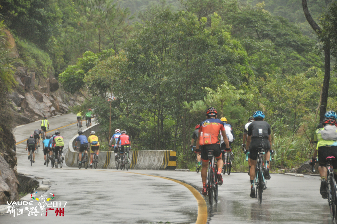 骑闯天路 骑闯天路