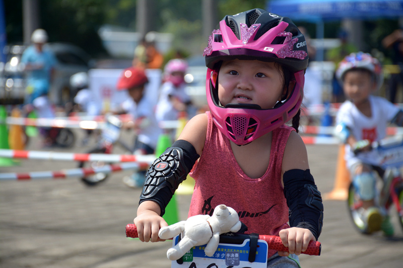 �������г���