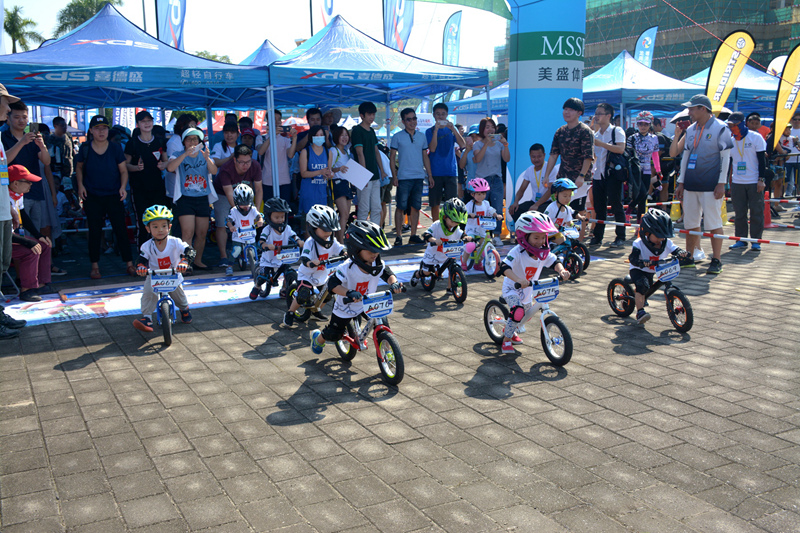 �������г���