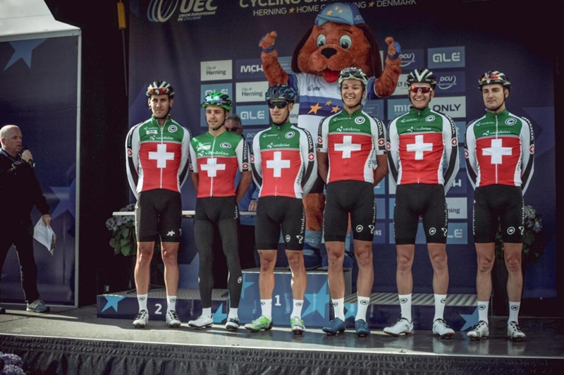 ��ʿ���Ҷ�