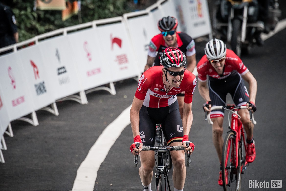 ������,Τ��˹