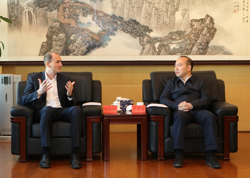 �����й���