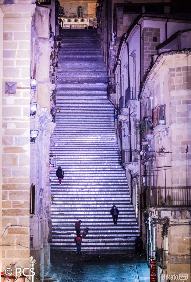 环意,卡尔塔吉罗内 环意,卡尔塔吉罗内