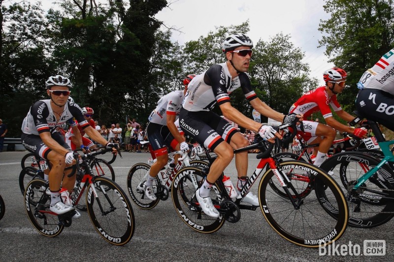 CORVOS_00029816-030.jpg CORVOS_00029816-030.jpg