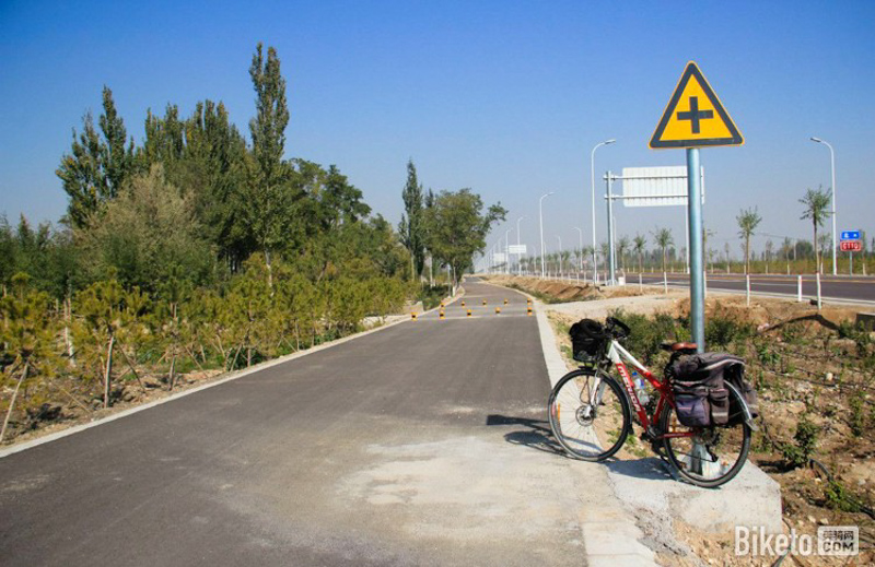 ��ʿ֮·������ɽԽҰ��ս��