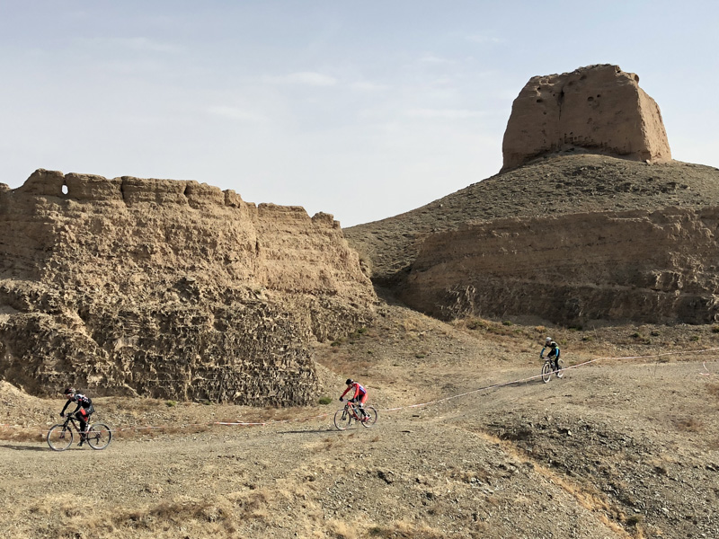 ��ʿ֮·������ɽԽҰ��ս��