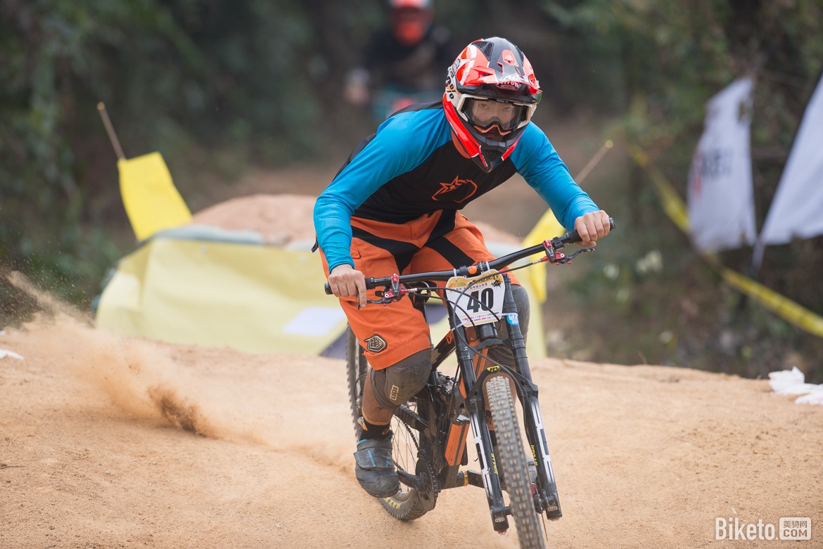 泉林亚洲DH,速降 泉林亚洲DH,速降