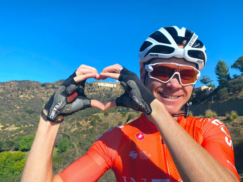 EomAumsUwAEve6z.jpg EomAumsUwAEve6z.jpg