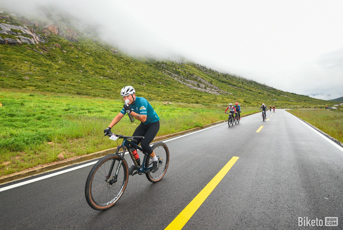 Epic越野山地自行车系列赛阿坝县站莲宝叶则