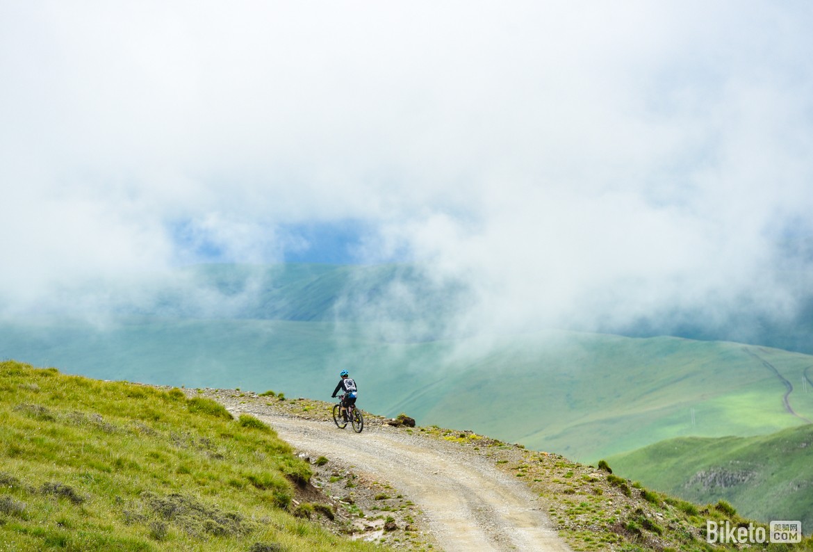 Epic 越野山地自行车系列赛阿坝县站漫泽塘