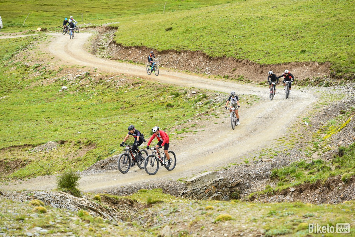 Epic 越野山地自行车系列赛阿坝县站漫泽塘