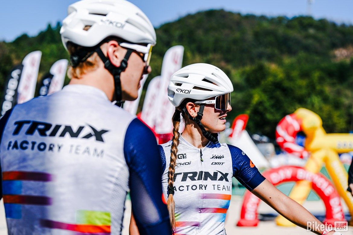 兩輪車迷節(jié)千里達(dá)山地車雙人競速賽