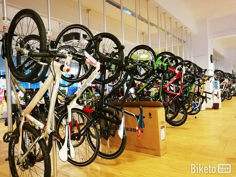 ͨ��,ɽ�س�,��·��,���г�,4+2