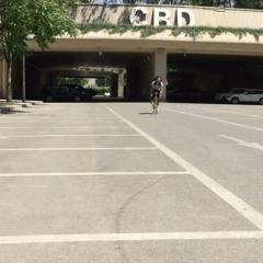 同事平常的骑车方式 同事平常的骑车方式