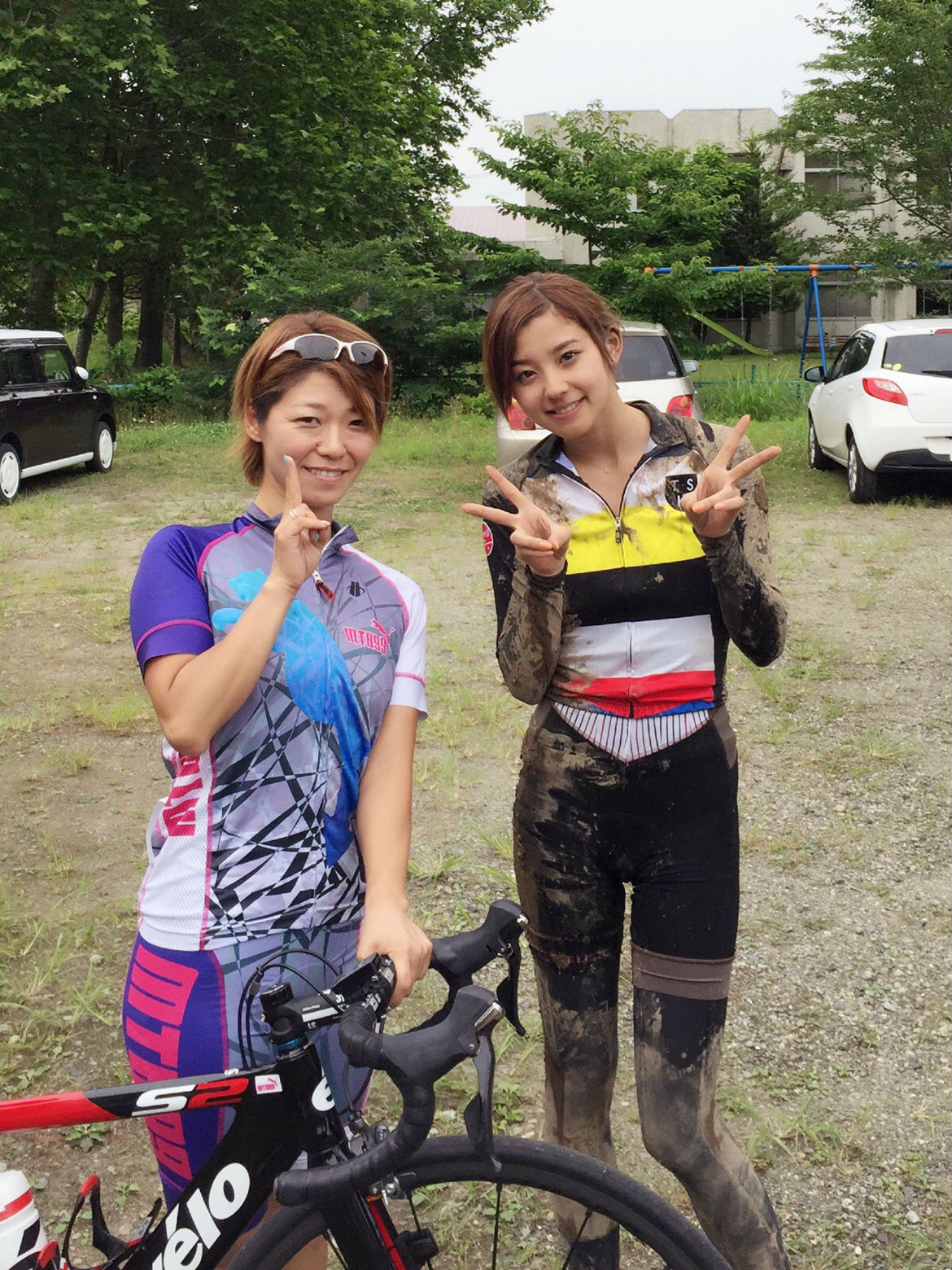 ��������