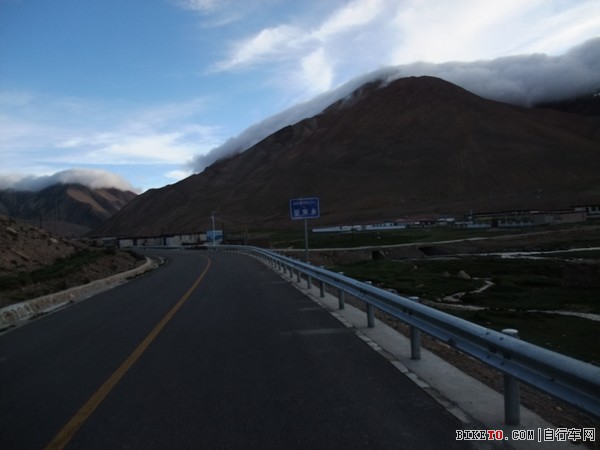 新藏线,中尼,珠峰骑行,单车旅行,末日的远征,西藏骑行,自行车旅行