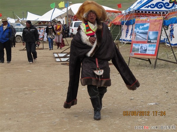 新藏线,中尼,珠峰骑行,单车旅行,末日的远征,西藏骑行,自行车旅行