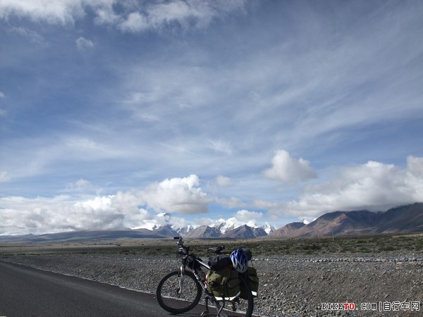 新藏线,中尼,珠峰骑行,单车旅行,末日的远征,西藏骑行,自行车旅行