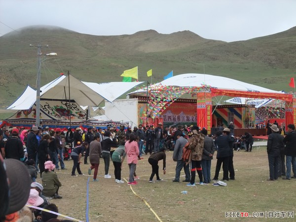 新藏线,中尼,珠峰骑行,单车旅行,末日的远征,西藏骑行,自行车旅行