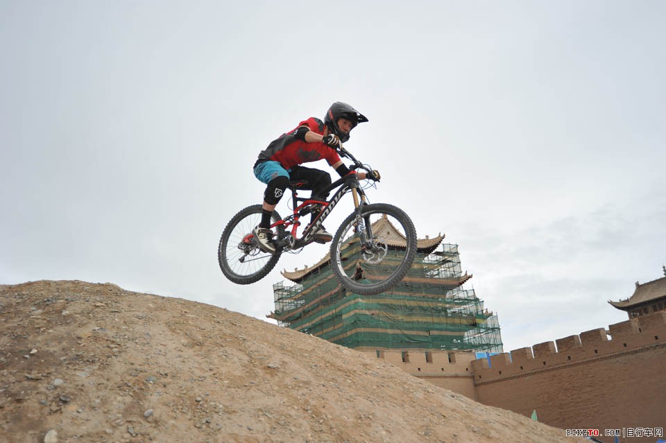 2013骑迹山地穿越活动之——AM穿越嘉峪关古长城 祁连山