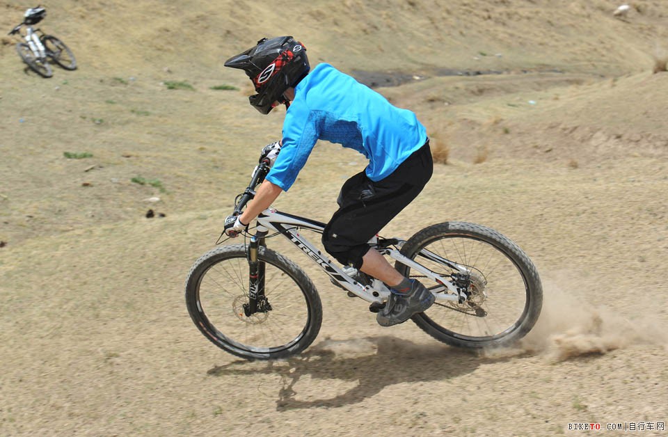 山地穿越骑行活动之AM穿越康乐草原