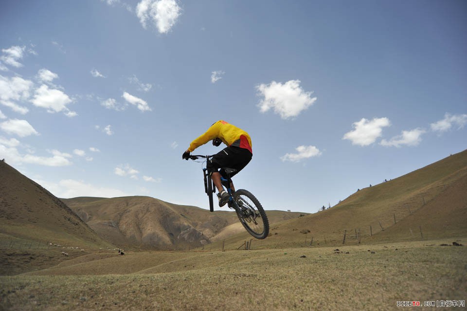 山地穿越骑行活动之AM穿越康乐草原