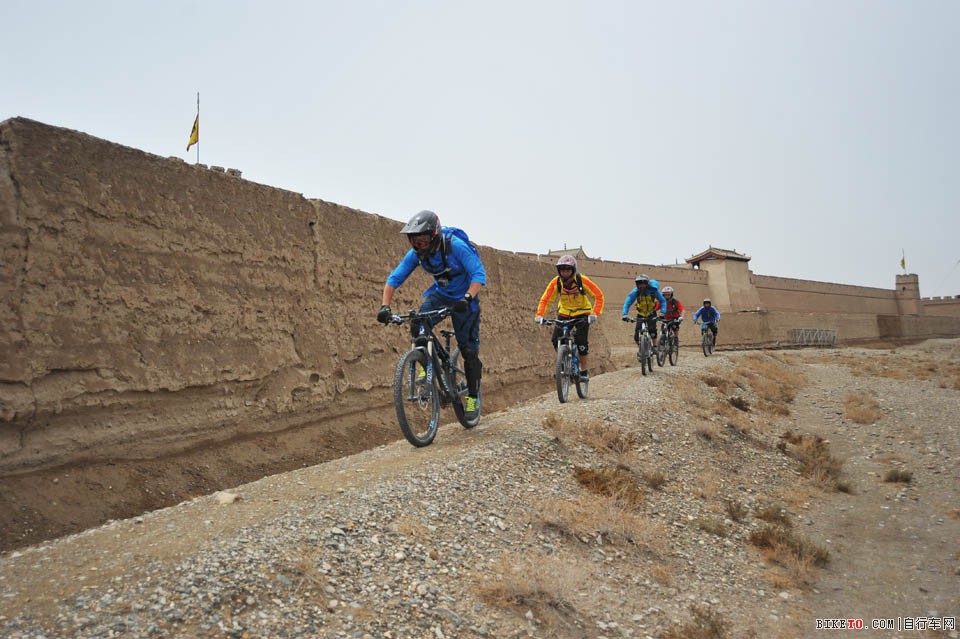 2013骑迹山地穿越活动之——AM穿越嘉峪关古长城 祁连山