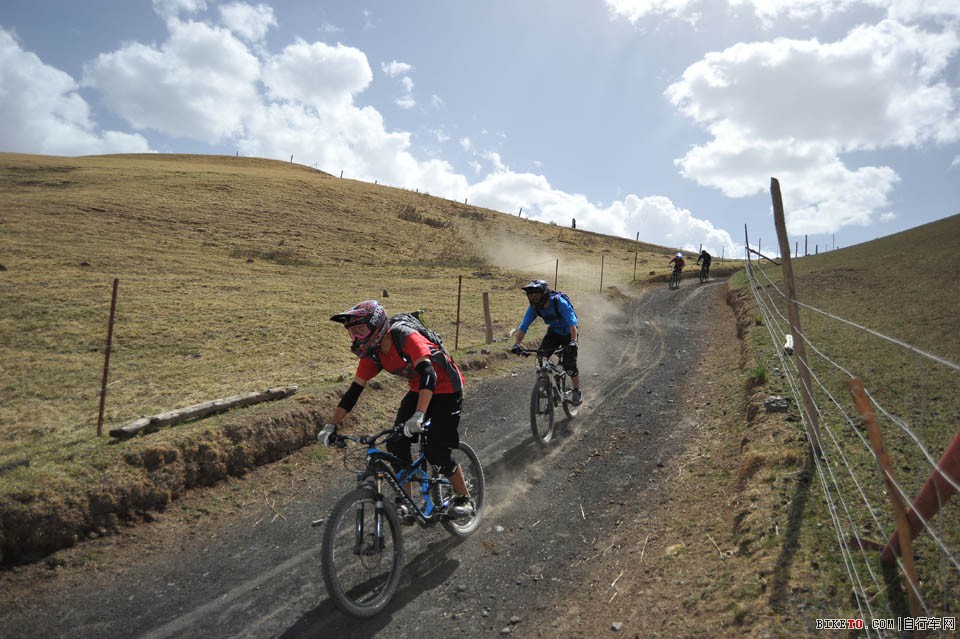 山地穿越骑行活动之AM穿越康乐草原