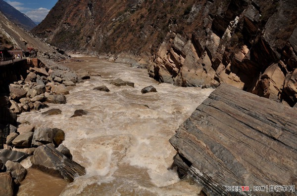 上虎跳,中虎跳,玉龙雪山,单车旅行
