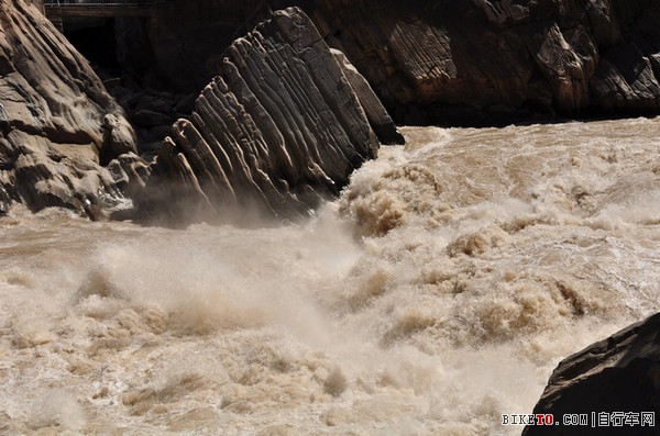 上虎跳,中虎跳,玉龙雪山,单车旅行