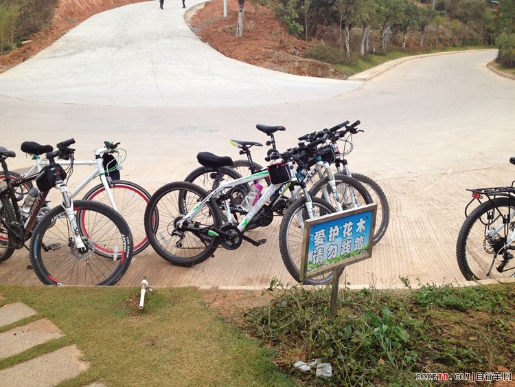 ׷Ѱ�����㼣