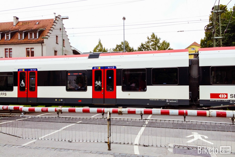 可以上自行车的火车车厢 可以上自行车的火车车厢