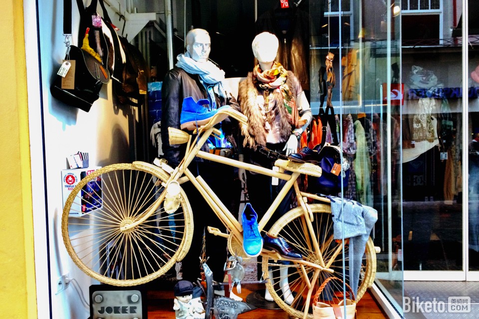 橱窗用木制自行车装饰 橱窗用木制自行车装饰