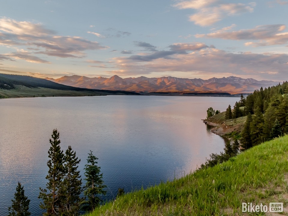 湖泊落日 湖泊落日