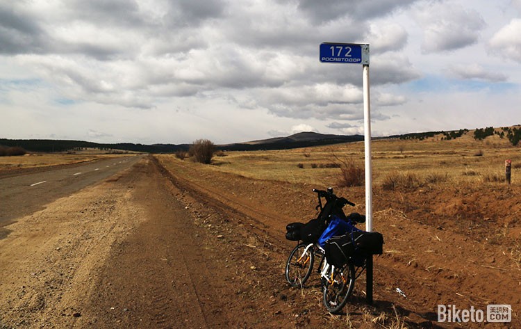 ��30��·ɽ·������