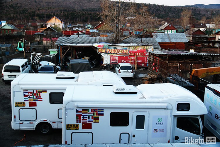 来自中国的房车车队 来自中国的房车车队