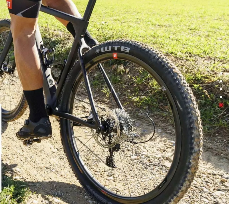 BMW宝马联名 BMW宝马联名