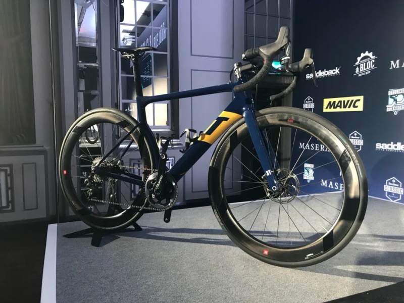 BMW宝马联名 BMW宝马联名